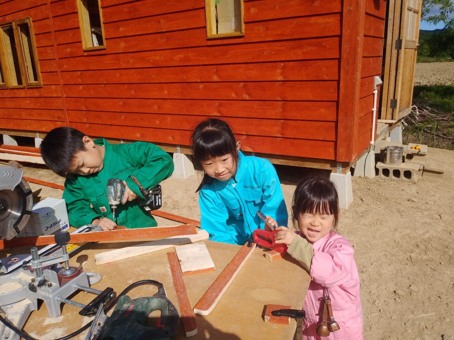 北海道キャンプ場造り孫たち手伝い